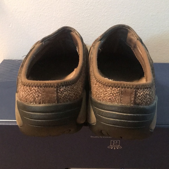 Merrell mules - Picture 3 of 9